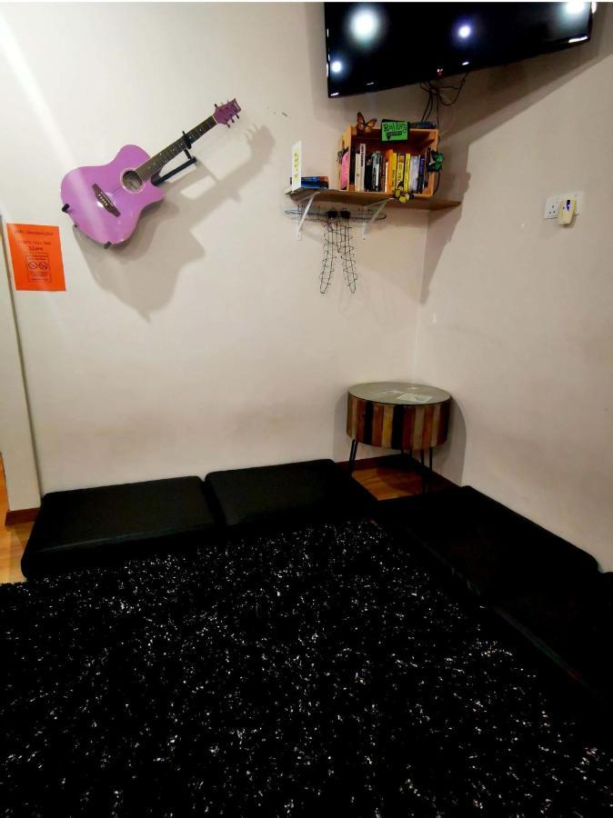 Sleepbox Capsule hotel 4*